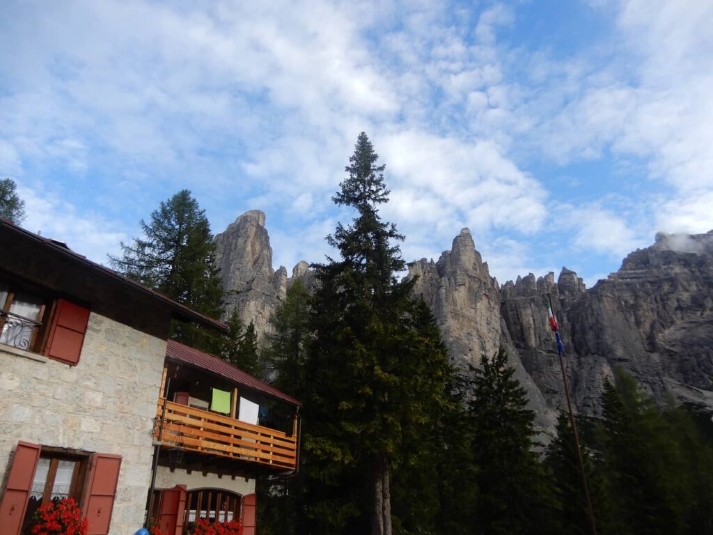 Vazzoler Refuge with the Trorre Trieste in the background