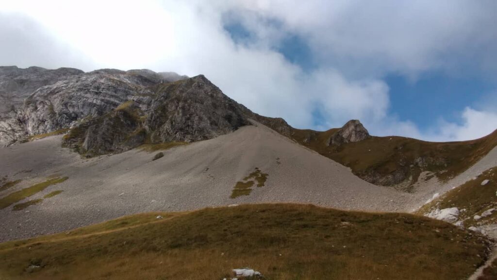 Descida do outro lado da montanha