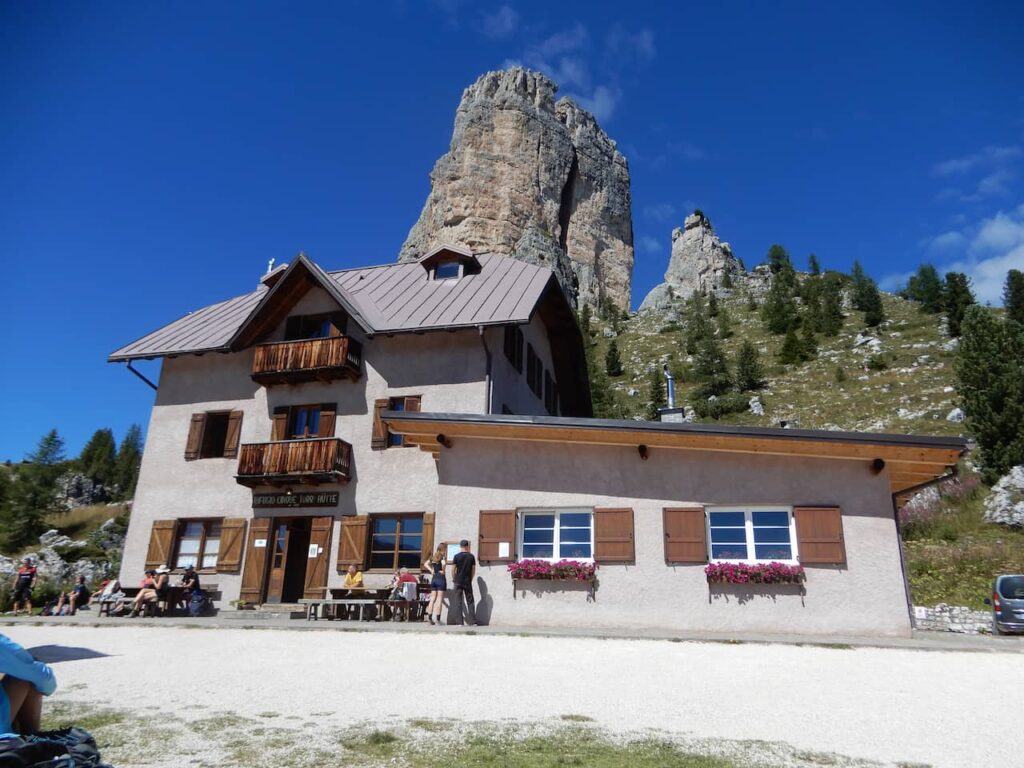 Cinque Torri refuge with the towers behind