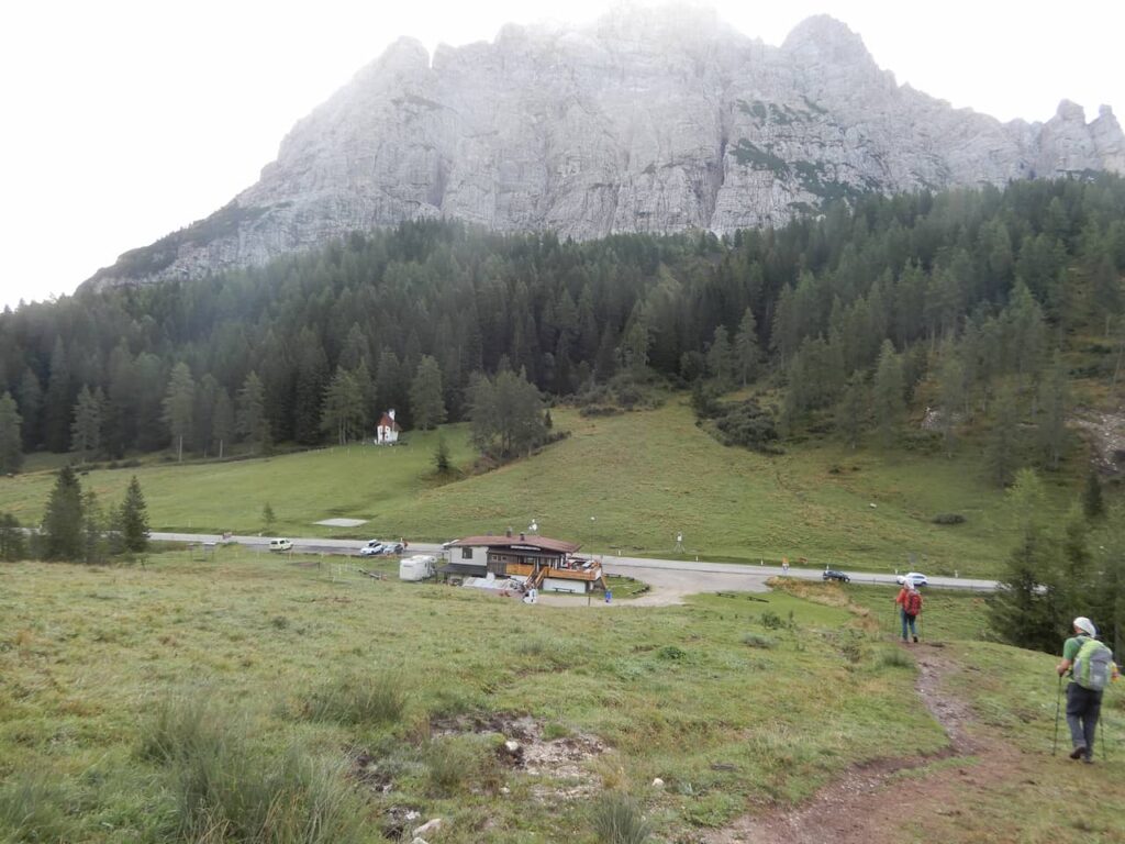 Arriving at Duran Pass, we will walk along the road