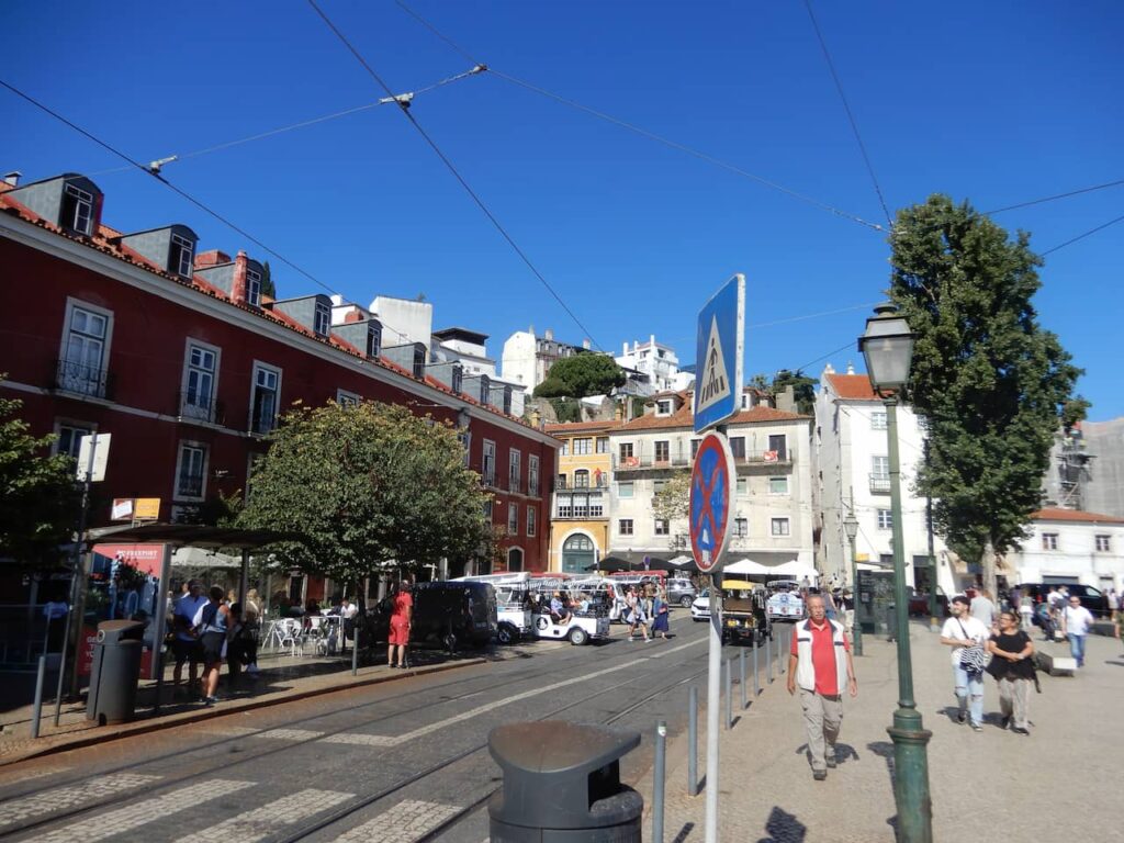 Largo de Santa Luzia - Lisboa