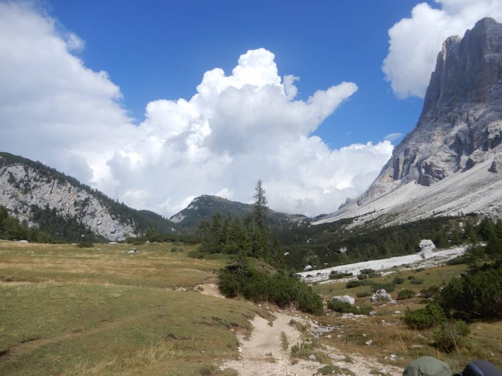 Valley between mountains