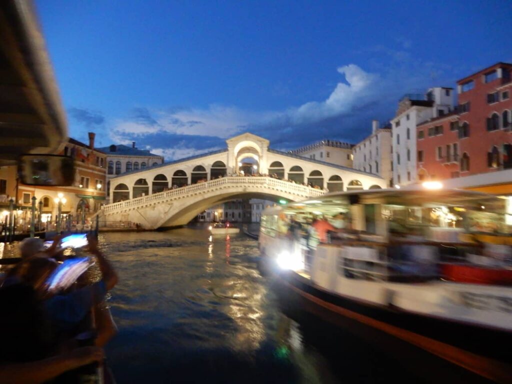 Rialto Bridge at night