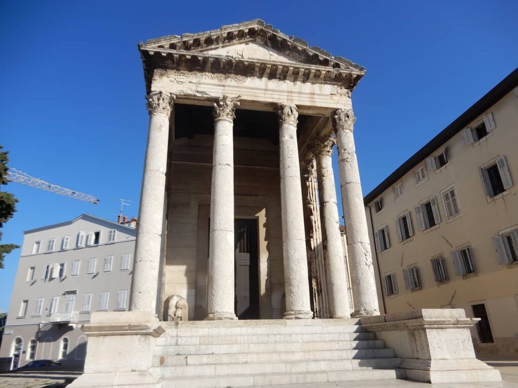 Temple of Augustus