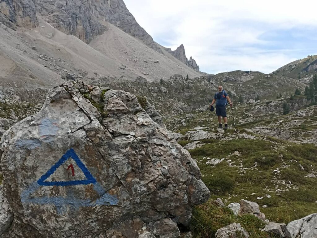 Symbol of Alta Via 1