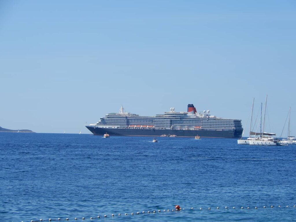 large cruise ship