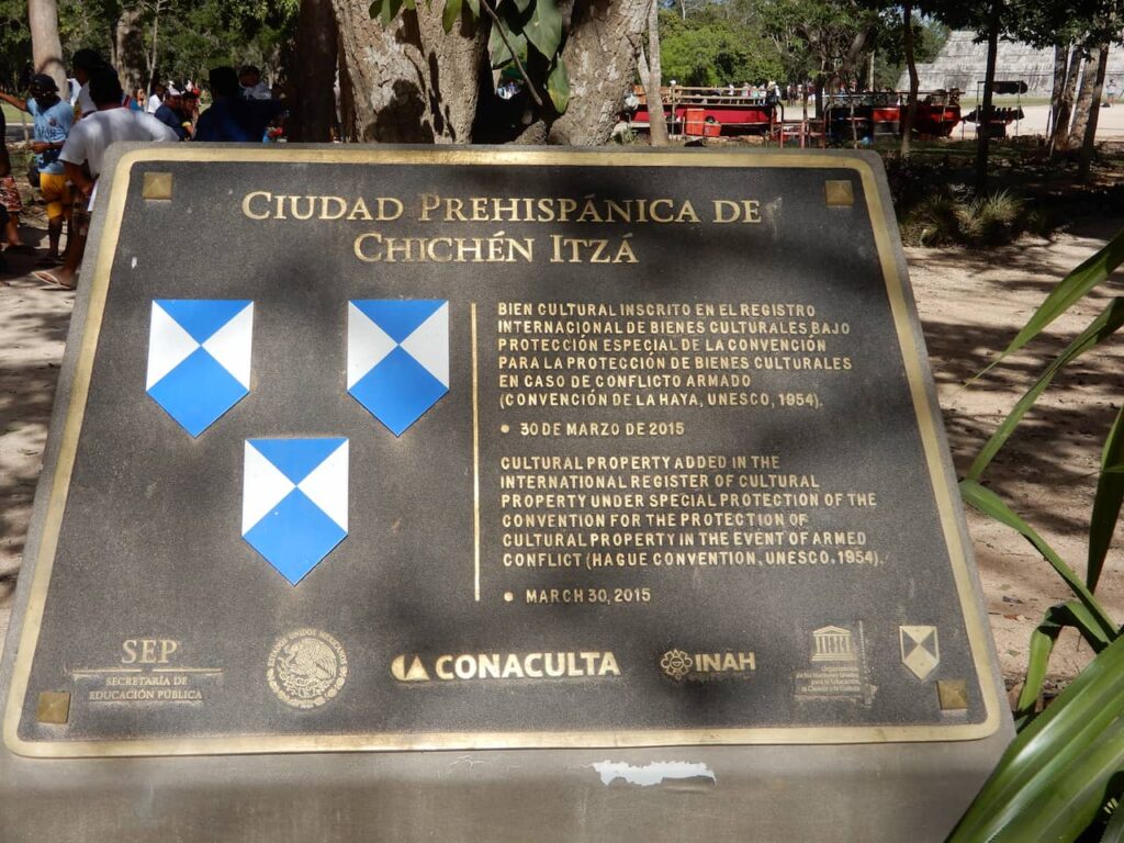 Placa de Cinchén Itza