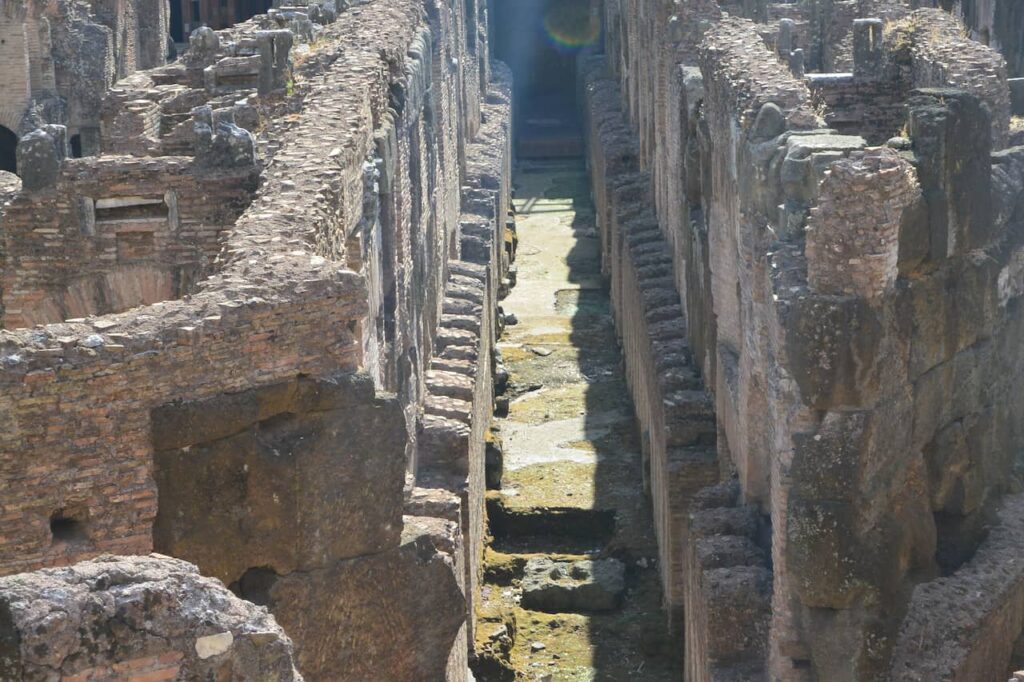 Galerias do Coliseu de Roma