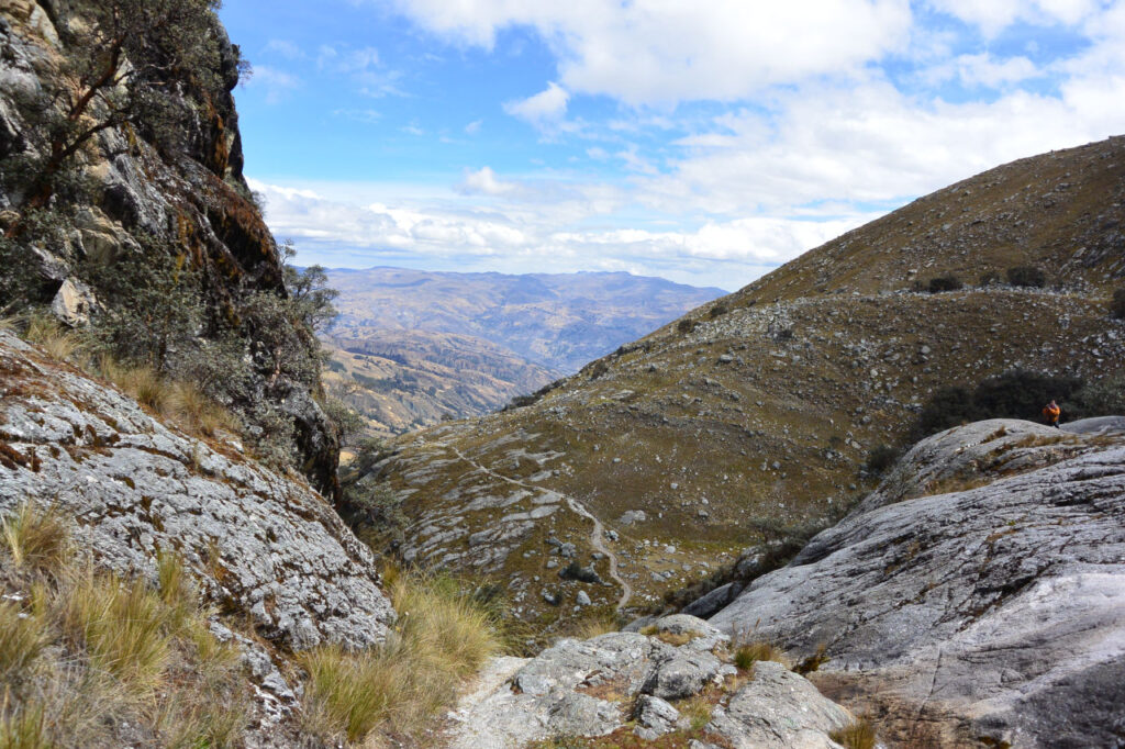 Trail to Churup Lagoon - Peru