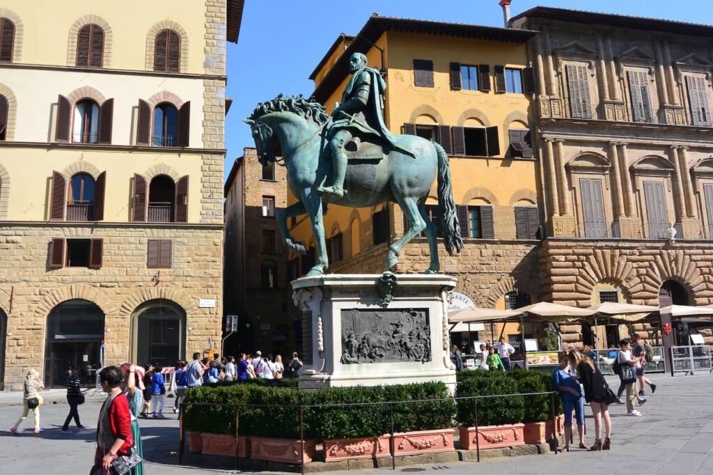 Equestrian statue of Cosimo