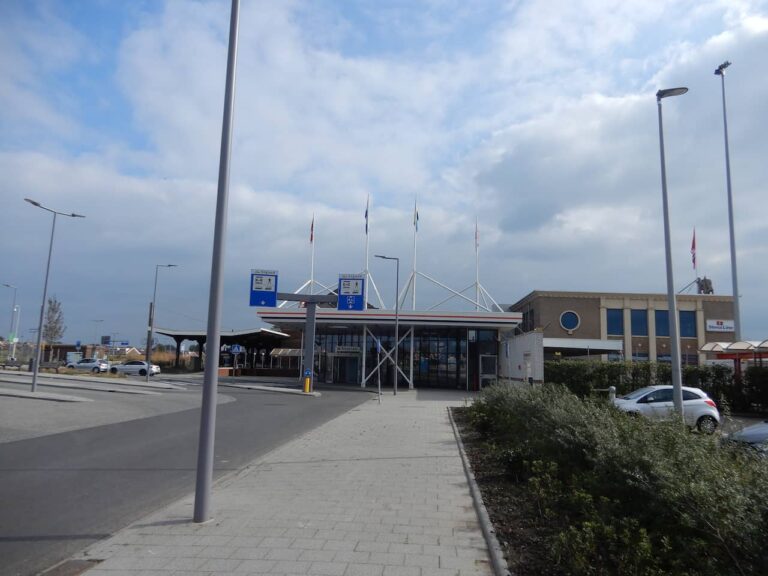 Hoek van holland havem station