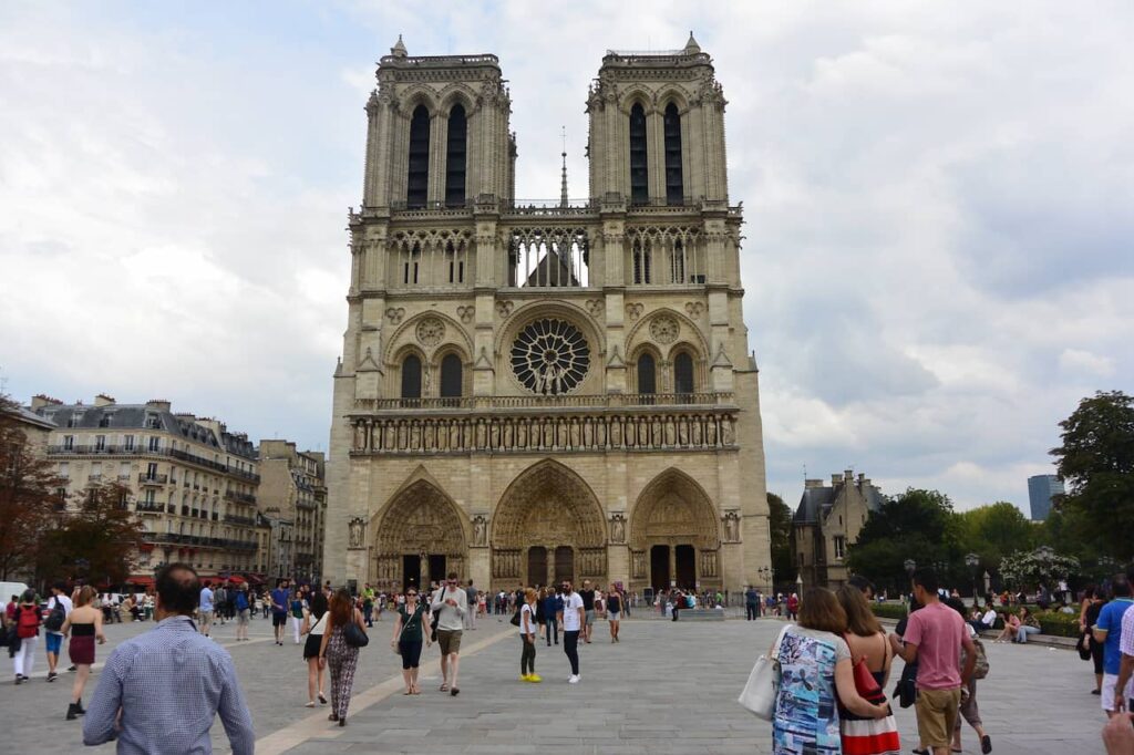 Church of Notre Damee - Paris