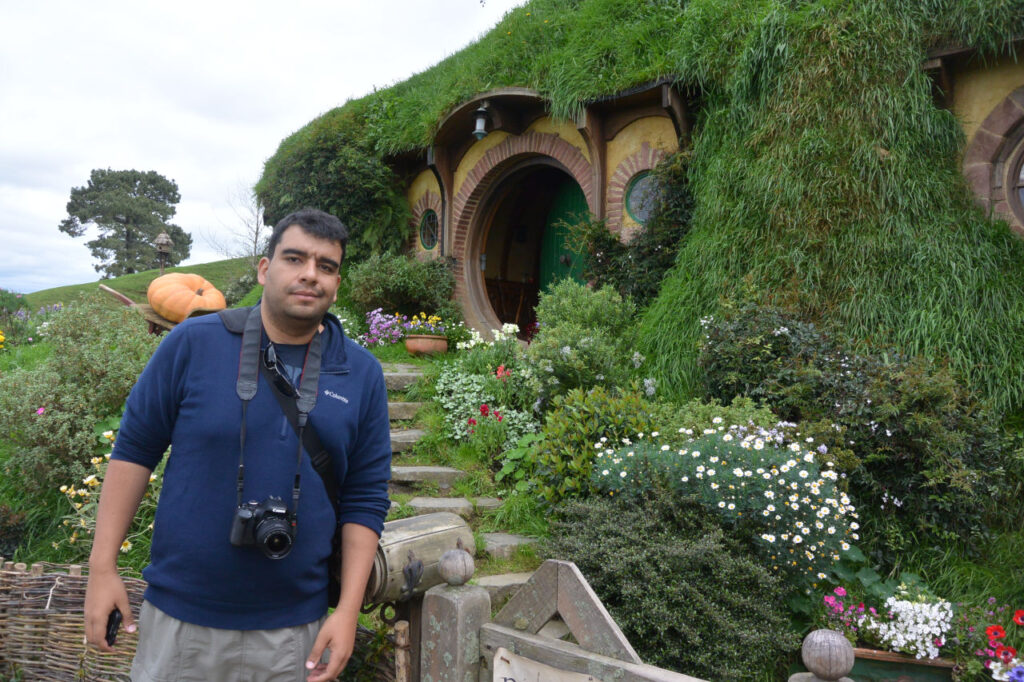 Juliano and the House of Bilbo Bouceiro - New Zealand