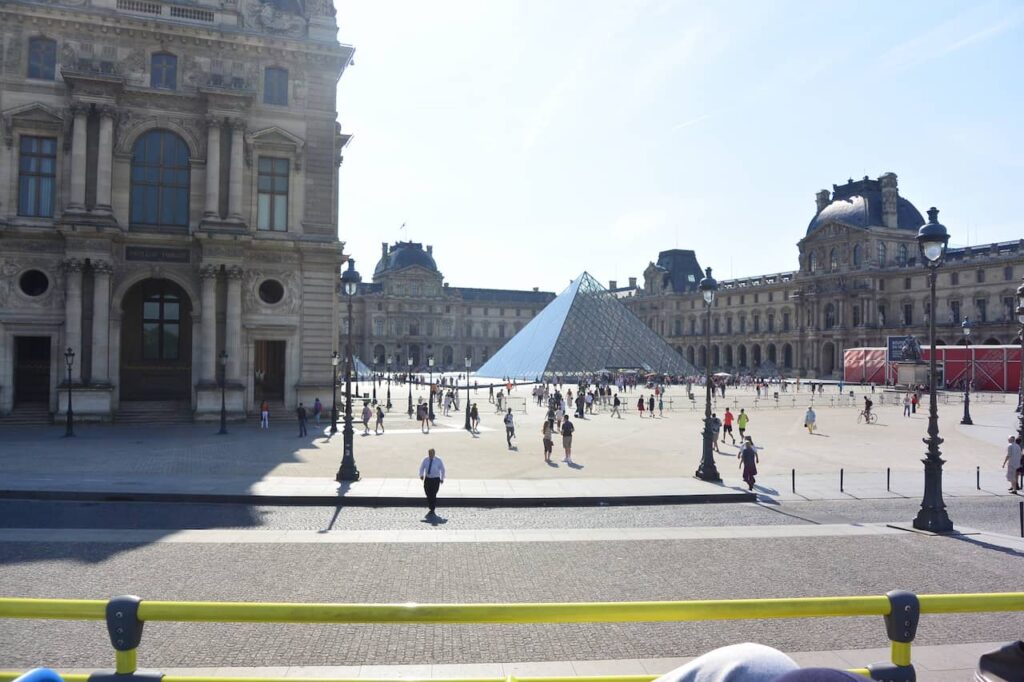 Louvre