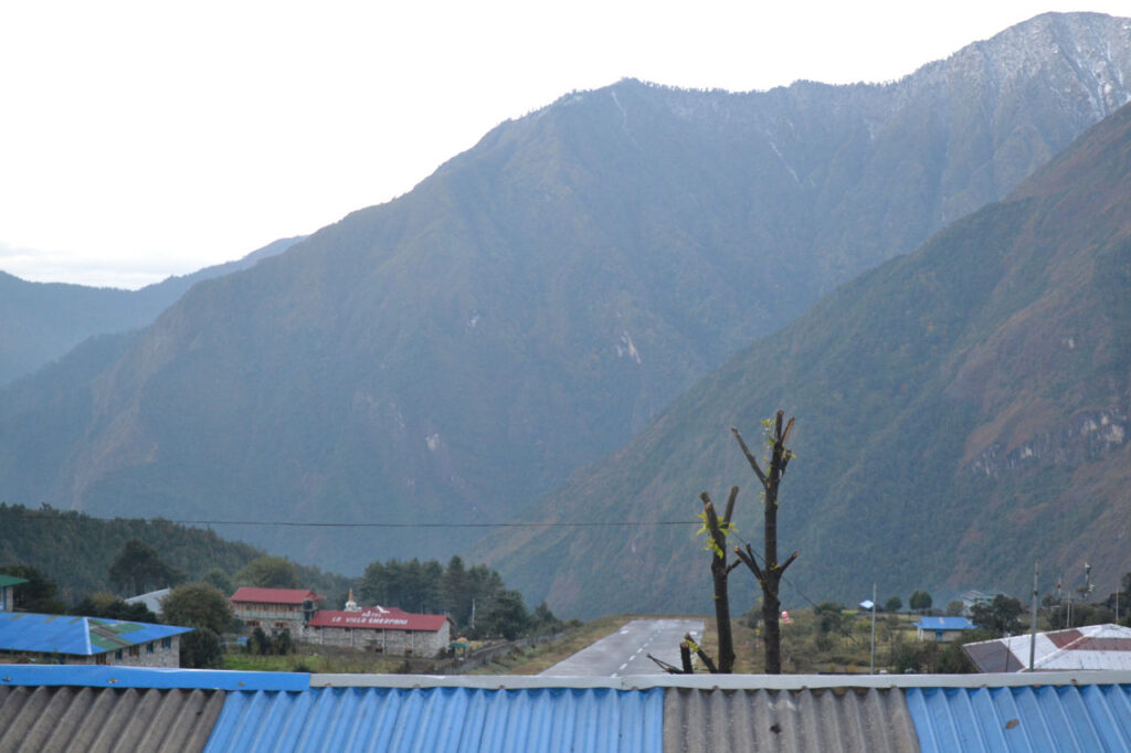 Pista do aeroporto de Lukla