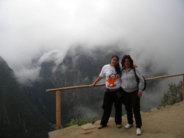 Paola e Penha em Machu Picchu