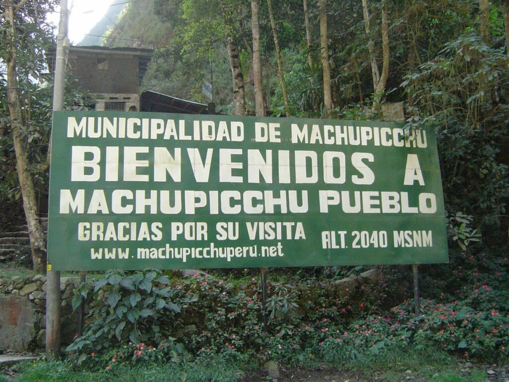 Machu Picchu Sign