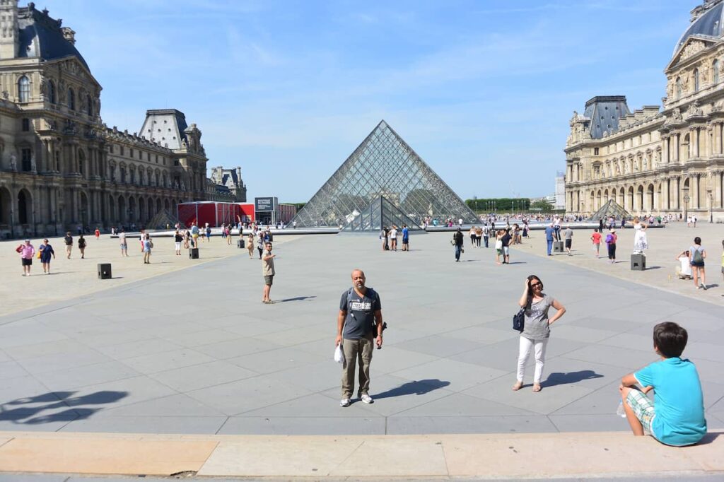 Louvre Museum - paris