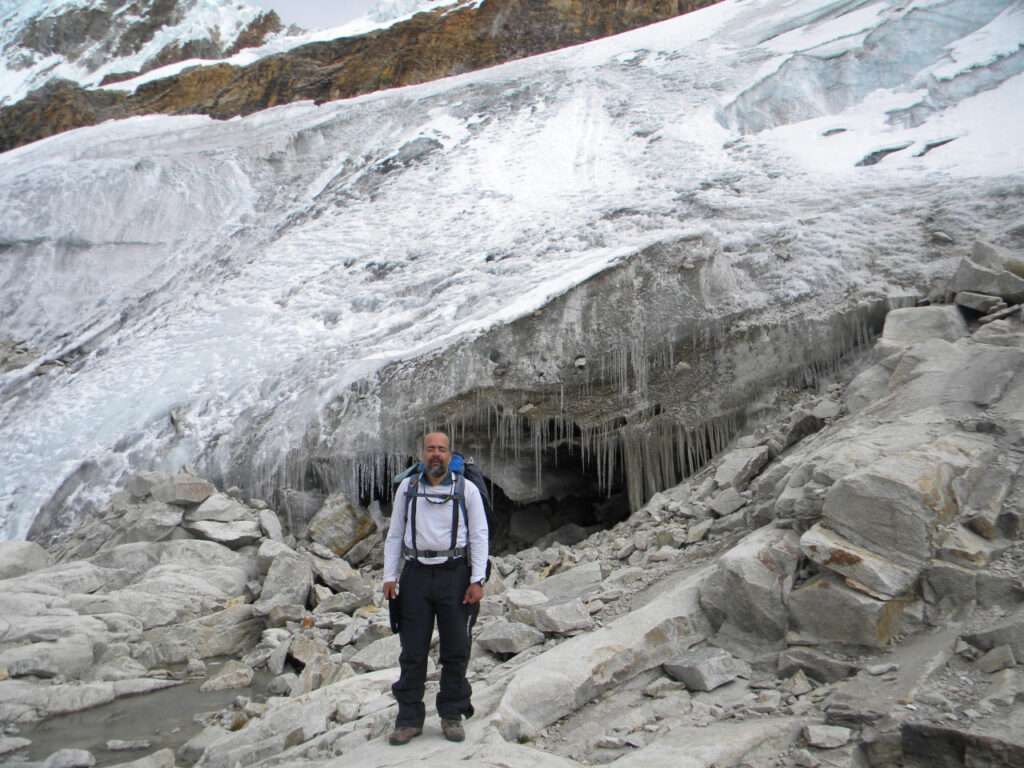 Exit from the Pisco Glacier