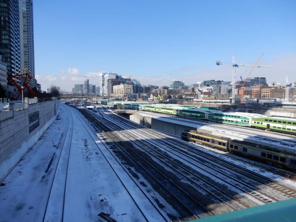 Linhas de trem de Toronto