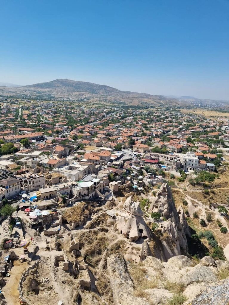 Vila de Uchiçar vista de cima do castelo Uchiçar - Capadócia