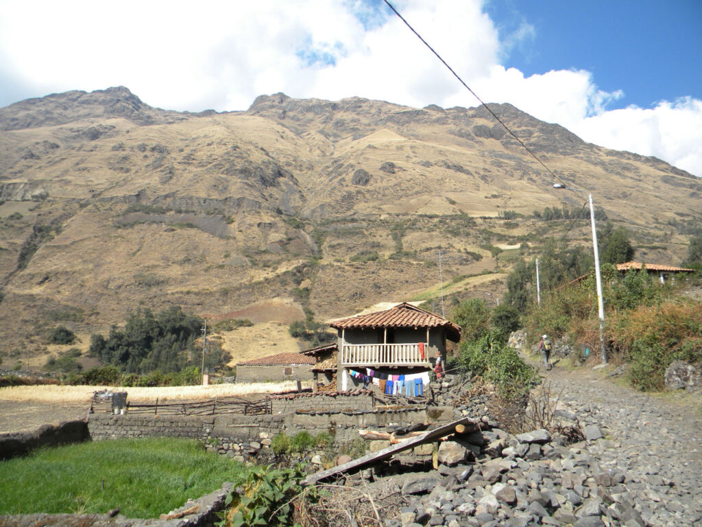 Arrival at the cattle ranch - Cordillera Blanca