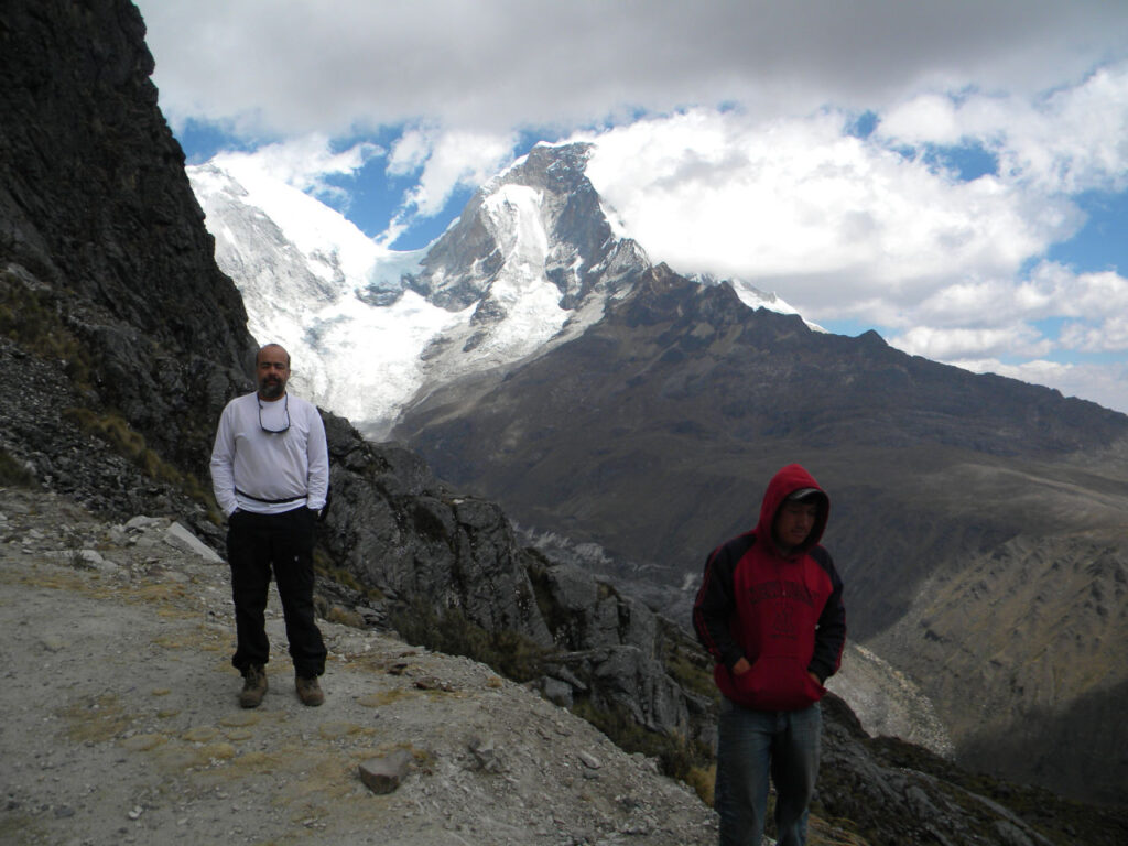 Viewpoint of the Portachuelo Llanganuco pass