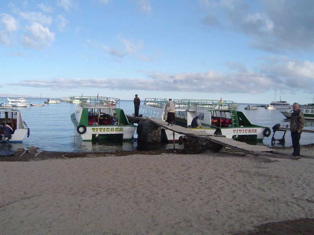 Barco para ilha do sol