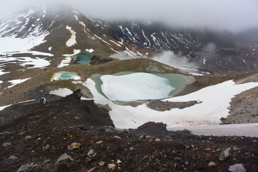 Descida para o lago esmeralda - Nova Zelândia