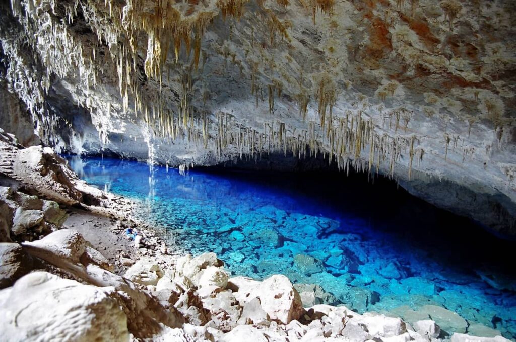 Gruta do lago azul em Bonito, Mato Grosso do Sul. Viajar pelo Brasil