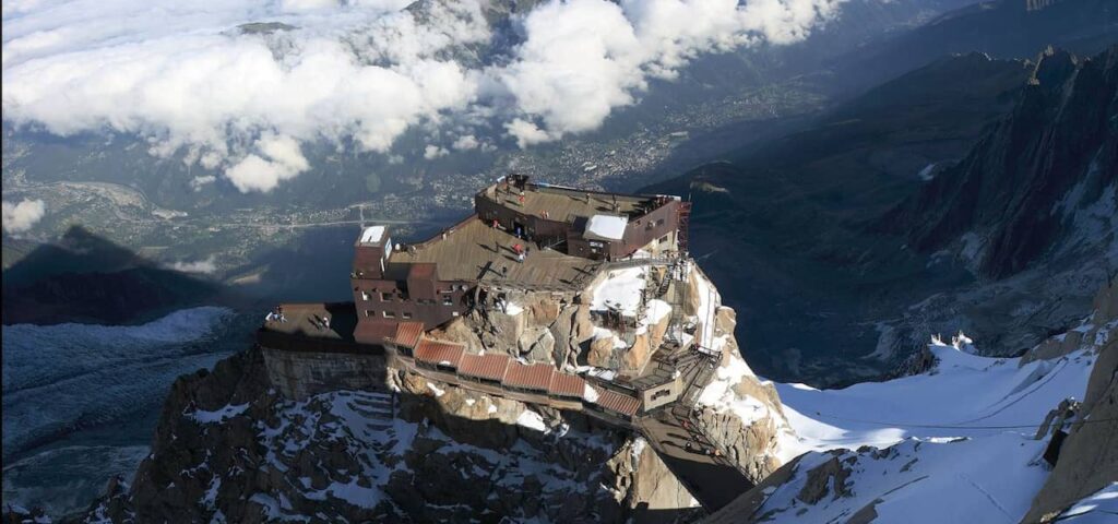 Lower platform of the Aiguille du Midi