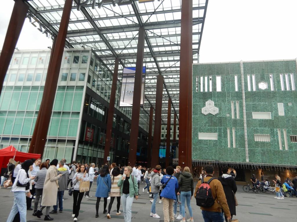 Shopcenter no centro de Eindhoven