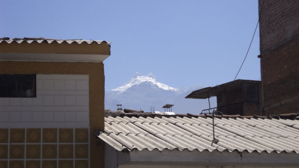 Montanha vallunaraju vista de Huaraz