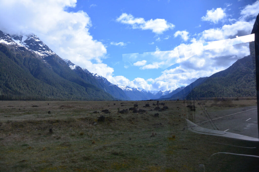 Caminho para Milford sounds - Nova Zelândia