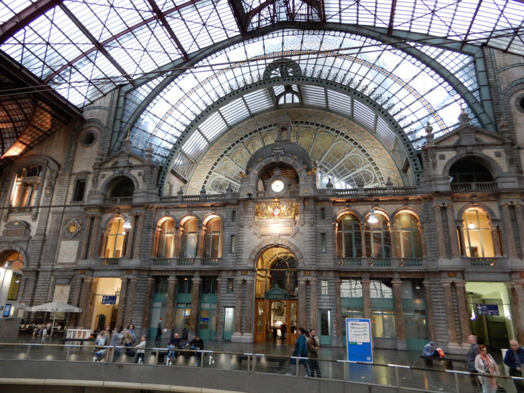 Interior of Antwerp train station