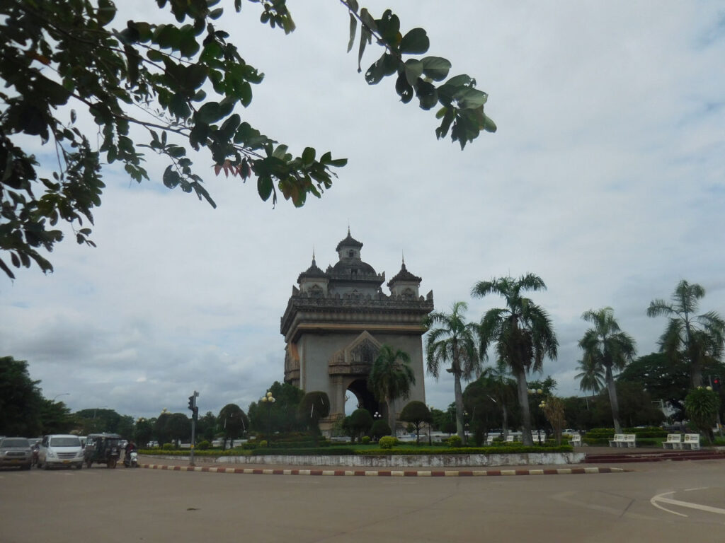 Portão da vitória de Patuxai - Laos