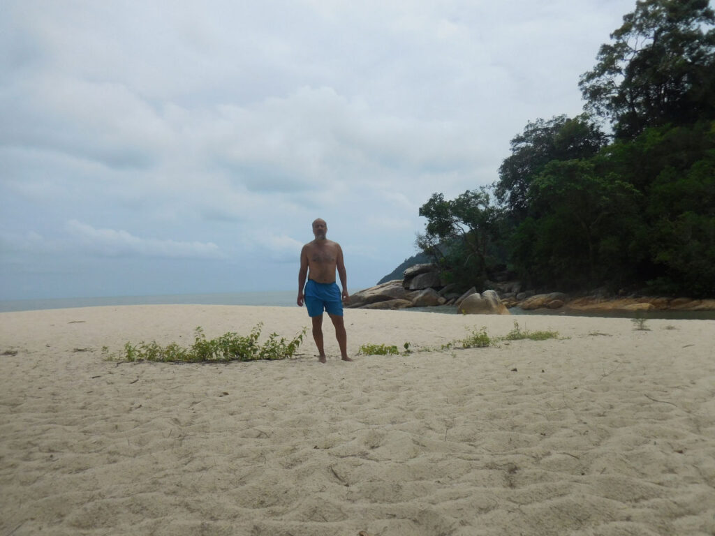 Pantai Keracut Beach - Malaysia