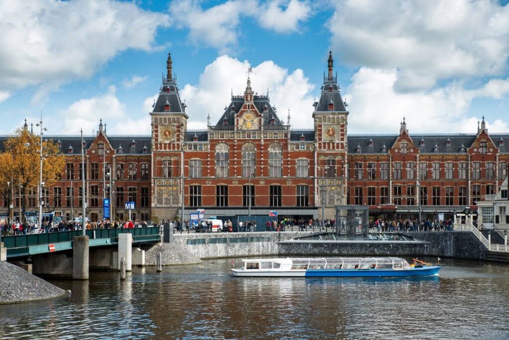 Estação de trem central de Amsterdã - Holanda