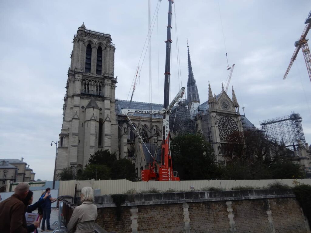 lateral da notre dame