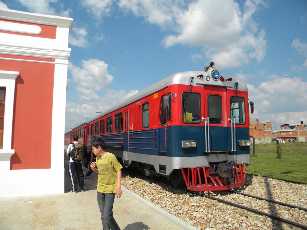 Trem turístico na estacao Zipaquirá