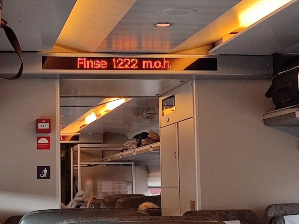 train-oslo-bergen-norway