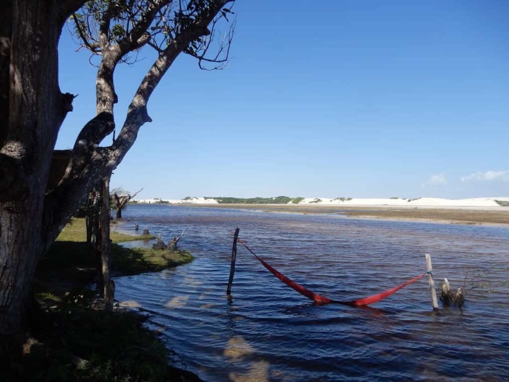 Descanso na beira do rio