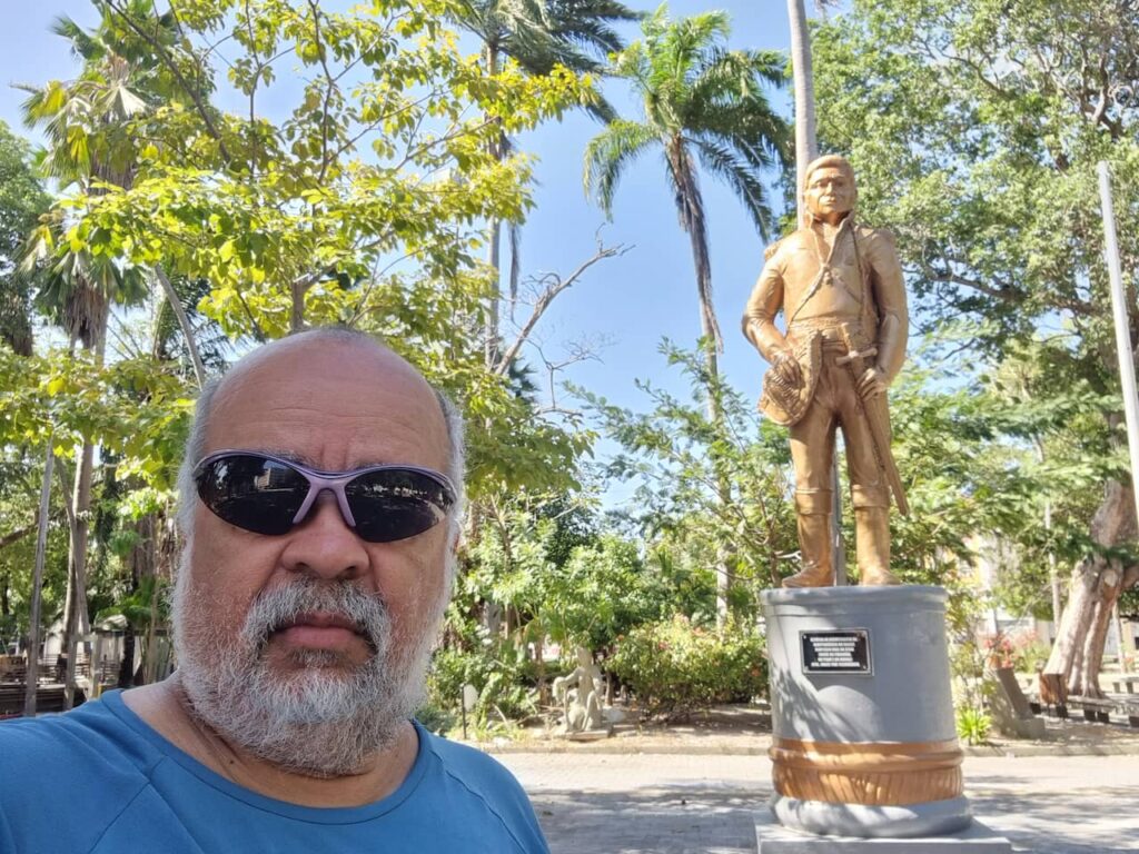 Estatua do herói Simplício Dias da Silva