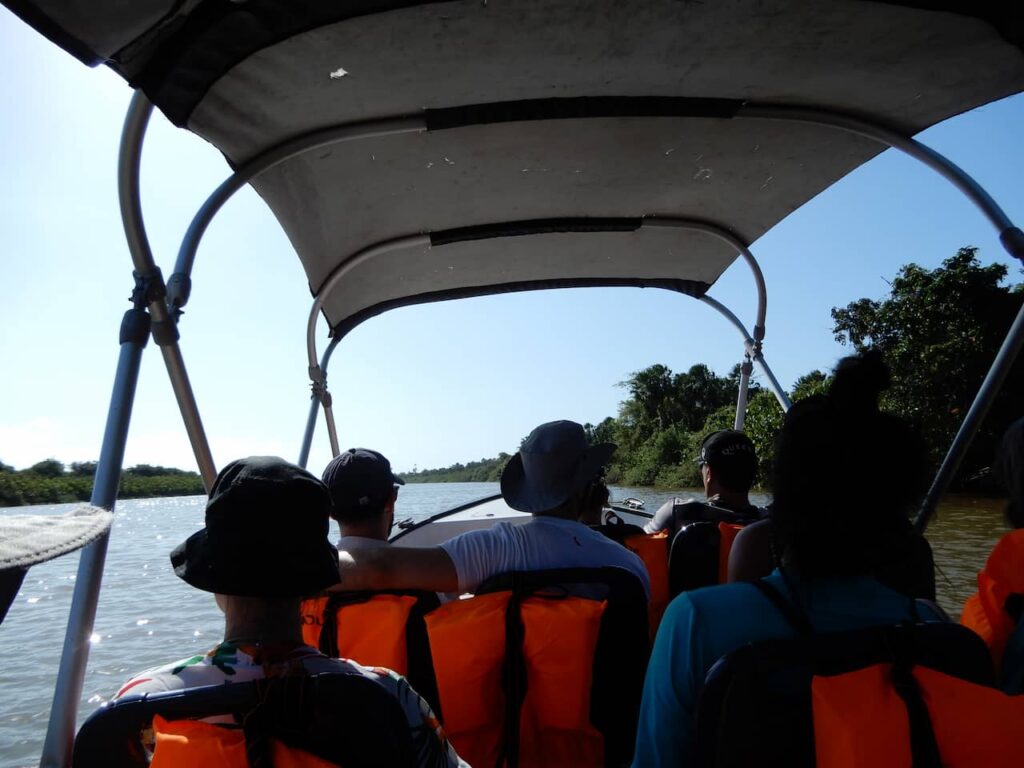 Lancha pelo rio Parnaíba