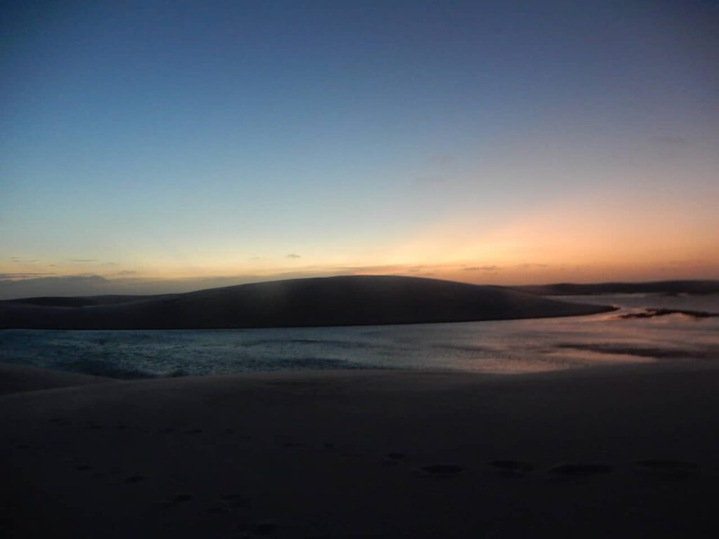 Por do sol na lagoa emendada