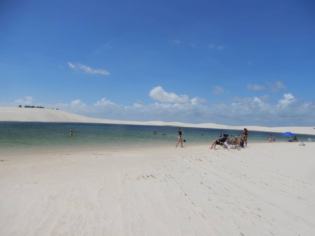 Tomando sol em lagoa em Santo Amaro